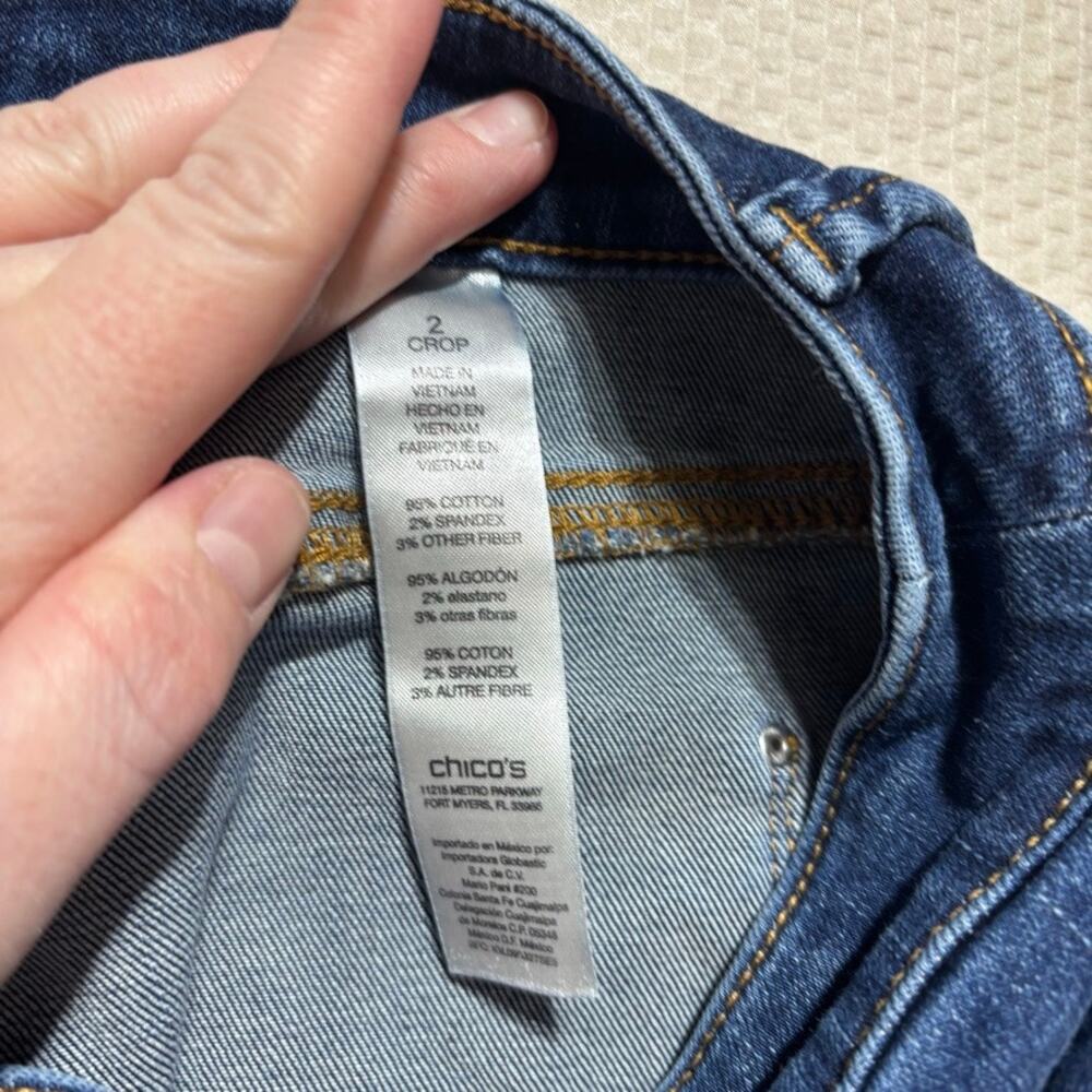 Chicos 2 Straight Girlfriend Crop Jeans Womens Size 12 Dark Wash Ankle High Rise - Picture 7 of 8